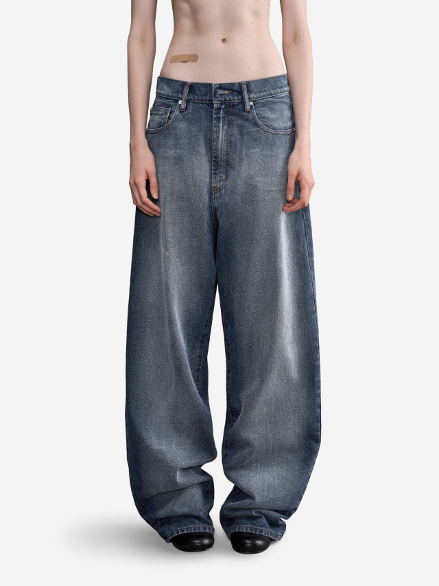 Джинсы Relaxed Fit Джинсы Relaxed Fit